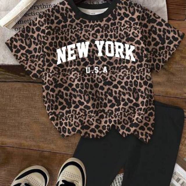 SHEIN 2pcs/Set Casual Streetwear Teen Girls Leopard & New York Print Loose Tee And Leggings Set, Suitable For Summer