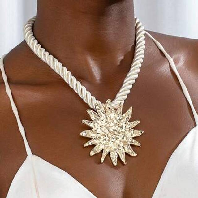 SHEIN 1 Pc Metal Sunshine Sun Burst Pendant Chunky Cord Necklace For Women
