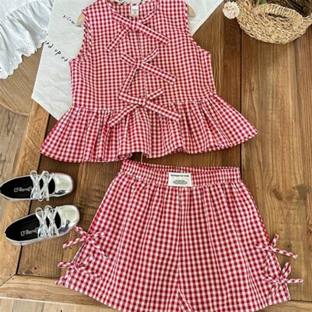 SHEIN Tween Girls Red & White Plaid Sleeveless Bow Decor Ruffled Hem Blouse & Casual Shorts 2 Pieces Set, Suitable For Spring/Summer, Daily Outings, Spring