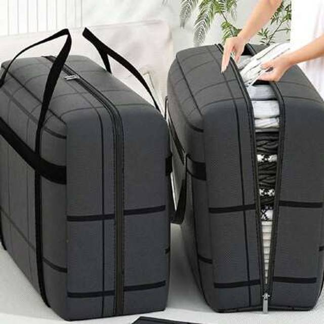 SHEIN 1pc Foldable Clothes Storage Box,Large Capacity Storage Bag,Oversized Storage Duffle Bag With Zipper And Handle,Foldable Travel Duffle Clothes, Quilt