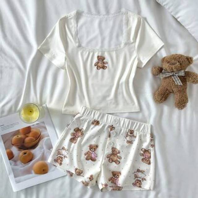 SHEIN Teen Girl Summer Cozy White Bear Graphic T-Shirt & Shorts Loungewear Set, Fitted