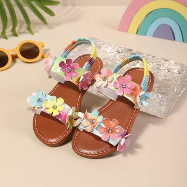 SHEIN 1 Pair Girls Summer Versatile Fashion Sandals, Rhinestone Flower Decor Soft Bottom Flat Beach Princess Shoes, Suitable For Various Occasions, Elastic