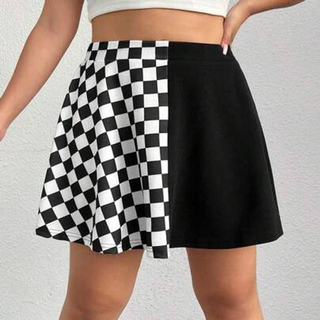 SHEIN Women&#39;s Plus Size Plaid Patchwork Skirt