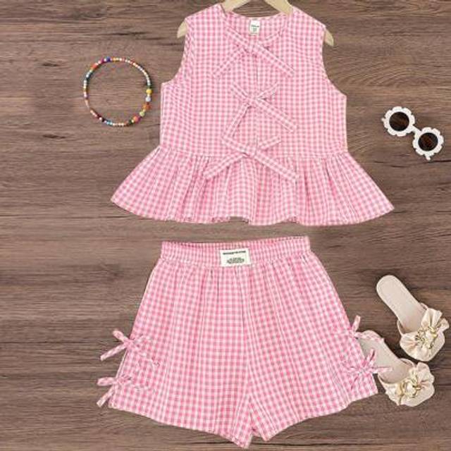 SHEIN 2pcs Tween Girl Woven Plaid Sleeveless Shirt With Cute Bow Decor And Ruffle Hem, Paired With Casual Shorts Set, Suitable For Spring/Summer, Daily Outi