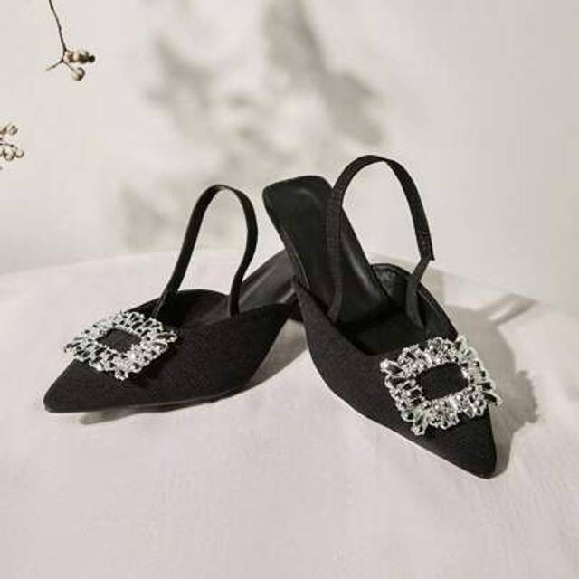SHEIN New Arrival Women&#39;s Small Heel Shoes With Square Buckle And Pointed Toe, Shoes For Party & Seaside & Banquet & Student Valentines