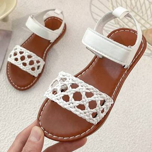 SHEIN A Pair Of Best-Selling Children&#39;s /2025 New Girls&#39; Sandals. The Main Body Of The Upper Is White, With A Woven Design At The Front End, And Is Paired W