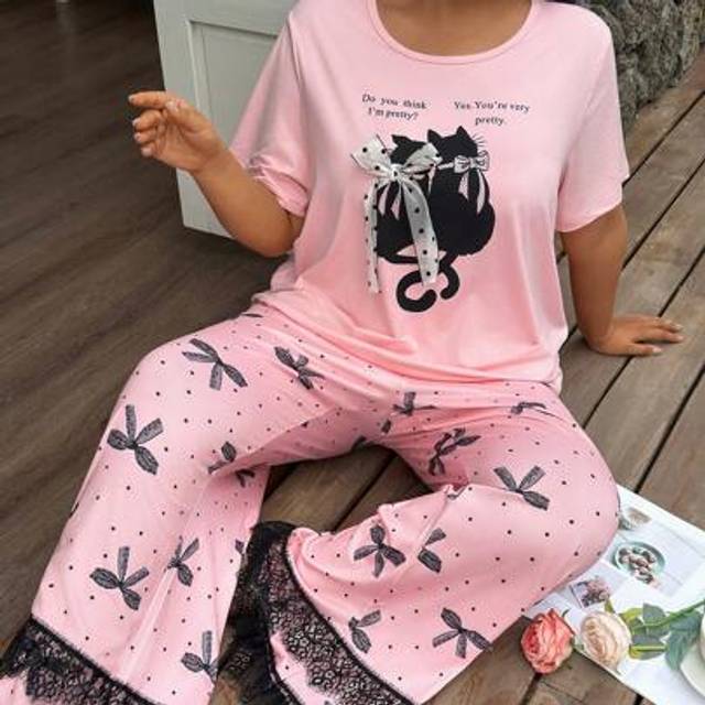 SHEIN 2pcs/Set Cute Sweet Polka Dot & Bow Decor Cat Silhouette Print Soft Milk Silk Patchwork Lace Loose Pajama Set, Plus Size Short Sleeve Shirt And Pants,