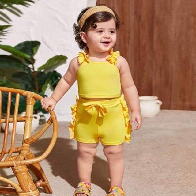 SHEIN Babygirl Cute Yellow Knit Camisole Top And Elastic Waist Shorts Set, Summer