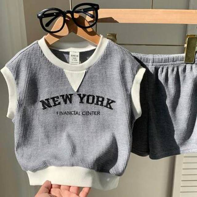 SHEIN 2pcs Set Baby Boys/Girls Casual Everyday Matching Oversized Loose Crew Neck Knit Top And Shorts Set, Suitable For Spring/Summer, Indoor & Outdoor Wear