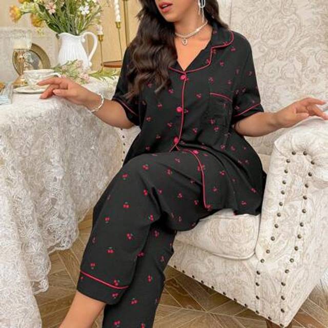 SHEIN Plus Size Cherry Printed Loose And Comfortable Women&#39;s Pajama Set, Home Wear Set For Spring, Vacation