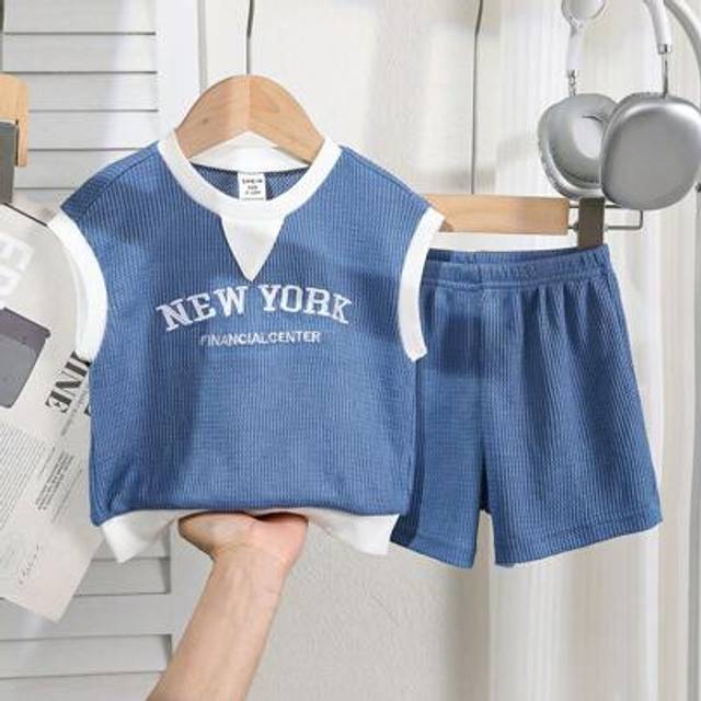 SHEIN 2pcs/Set Baby Boy/Girl Casual Everyday Matching Loose Crew Neck Knit Sweater Top & Shorts 2-Piece Outfit, Suitable For Spring/Summer Indoor And Outdoo