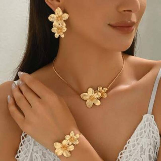 SHEIN 1 Set Of 4pcs Colorful Enamel Flower Pendant Necklace, Earrings, Bracelet Jewelry Set - Fashion Elegant Exaggerated 5-Petal Floral Pendant Necklace Wi