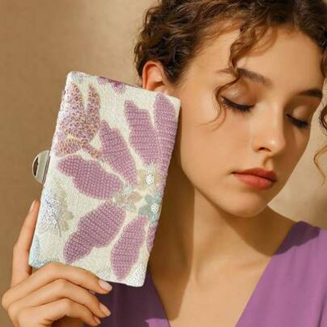 SHEIN Random Pattern Elegant Pink Floral Sequin Embroidered Evening Clutch Bag With Gold Chain Strap, Elegant Handmade Party Purses And Bags Women, Unique P