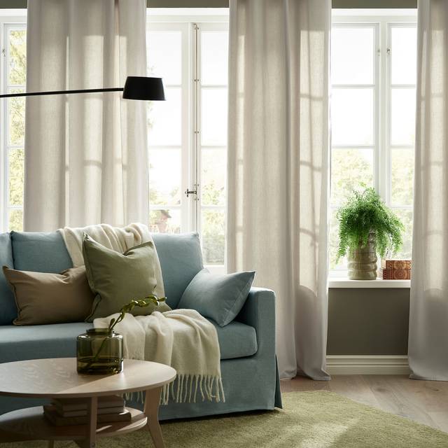 GINSTMOTT gardiner, 1 par, beige/med veckband, 145x250 cm