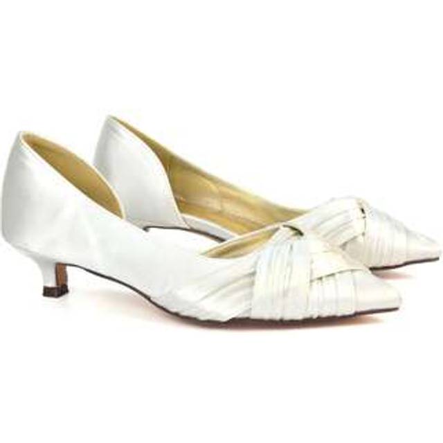 SHEIN Freya Pointed Toe Kitten Low Heel Classic Bridal Shoe Pumps Pleated  Cute  Gorgeous  Western Wedding Style  Party  Wedding  Glamorous  Satin   PU Leat