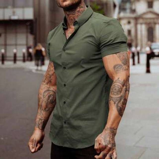 SHEIN Men&#39;s Solid Color Simple Casual Buttoned Short Sleeve Shirt