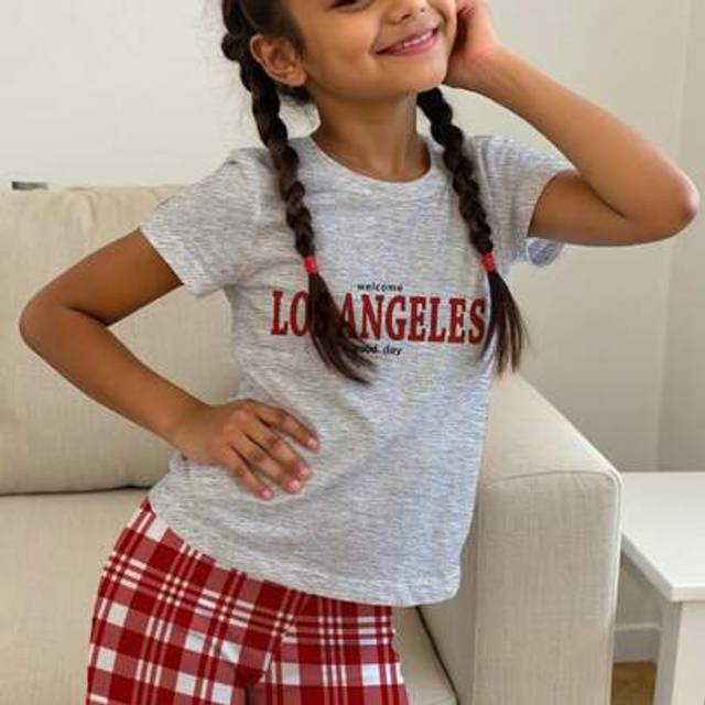 SHEIN Tween Girl Casual Minimalist Letter Print Short Sleeve Shorts Pajamas Set, Snug Fit, Suitable For Spring And Summer