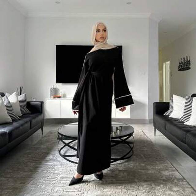 SHEIN 2025 Spring Fashion Solid Color Plain Modest Dresses Islamic Clothing Flared Sleeves Crepe Abaya Women Muslim Dress Closed Abaya Robes