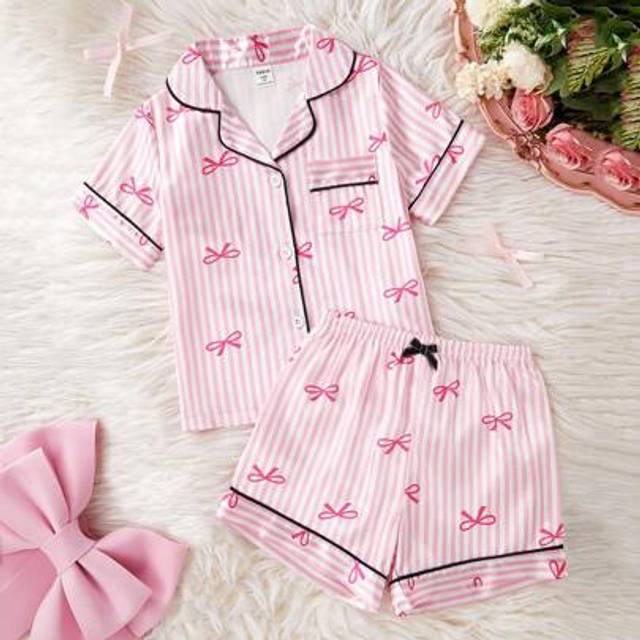 SHEIN Girls Pajamas Pink Bow Striped Satin-Like Trim Colorblock Short Sleeve & Shorts Nightwear Set, Fashion Lapel Casual Homewear
