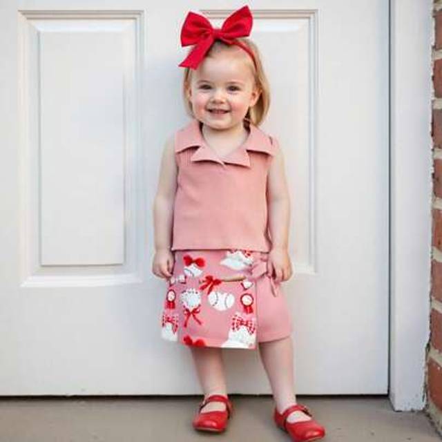 SHEIN Toddler Girl Summer Outfits Solid Color Turn Down Collar Sleeveless Tank Tops Golf/Baseball Print Skorts 2Pcs Clothes Set