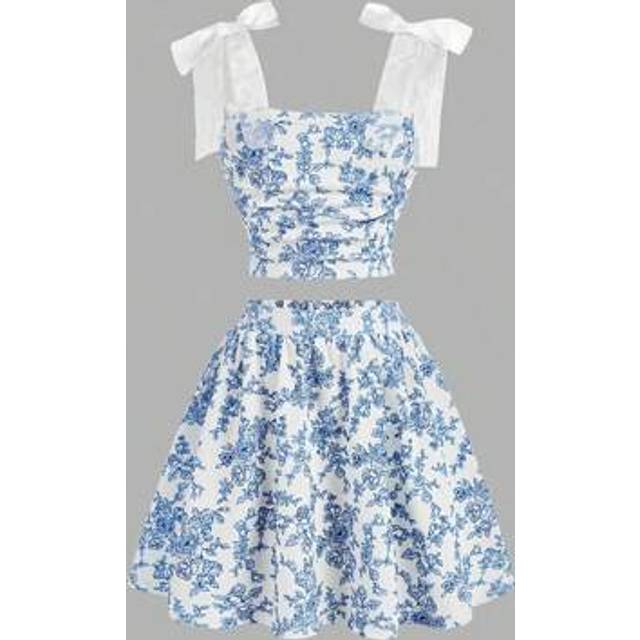 SHEIN 2pcs Tween Girl Casual Minimalist Co-Ord Set: Comfortable Camisole & Mini Skirt