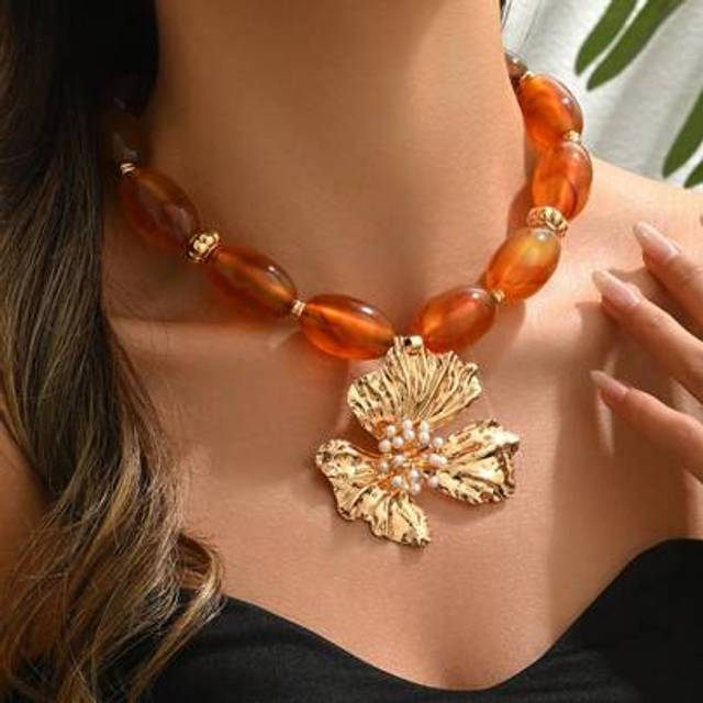 SHEIN 1pc High-Quality Elegant Sexy Boho Jade Resin Bead Chunky Gold Shape Asymmetrical CCB Chain Necklace For Women, Party, Wedding Jewelry & Best Gift, Ha
