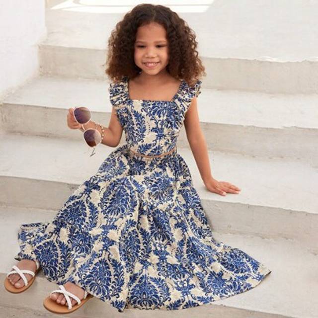 SHEIN Young Girl Casual Fashion Ditsy Floral Pullover Top And Skirt Set