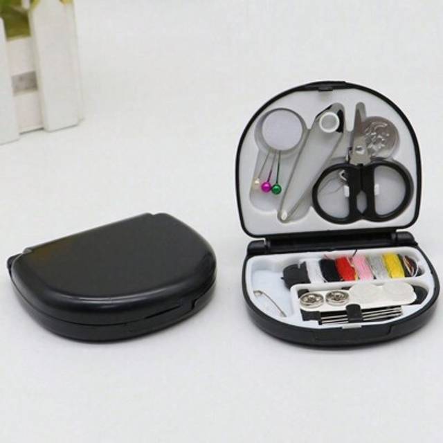 SHEIN 1 Set Portable Mini Sewing Box Small Sewing Kit Multipurpose Sewing Tools Combo Set - Perfect Gift For Beginner Sewers: Sewing Kit - Foldable, DIY Sew