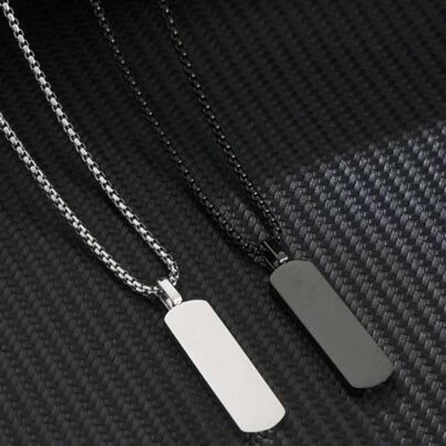 SHEIN 1 Pc Stylish Stainless Steel Square Pearl Oxidized Rectangular Pendant Necklace, Suitable For Daily Wear