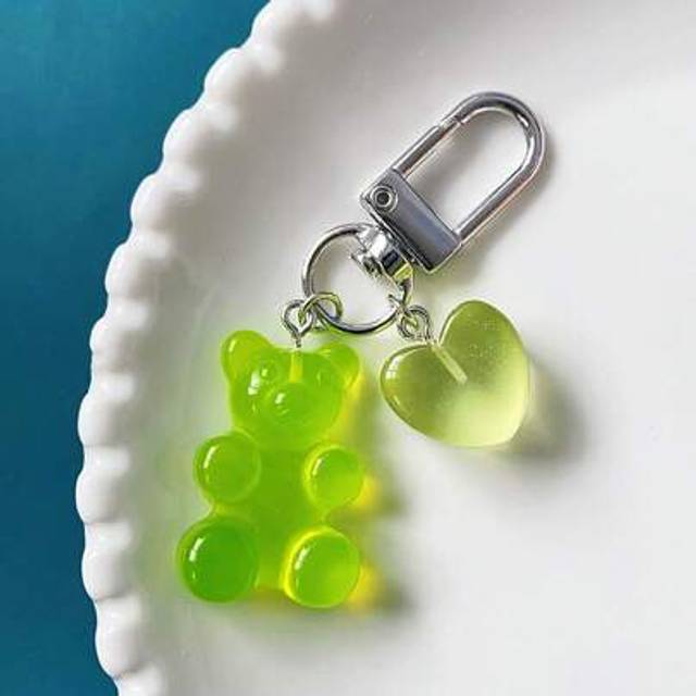 SHEIN 1pc Resin Small Bear Candy Spring Clasp Zipper Pull Pendant Keychain Cute Decor For Bags Gifts For Women Keychain Accessories Small Gifts