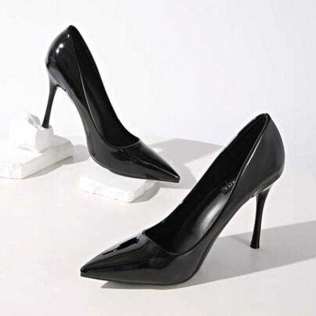 SHEIN Women&#39;s Black Patent Leather Pointed Toe Slip-On Sexy Party Clubwear 4-Inch High Heel Pumps