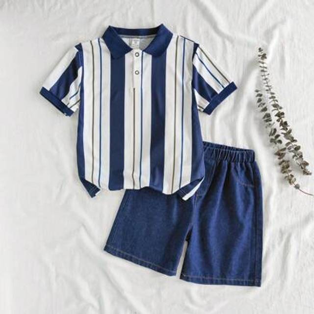 SHEIN Tween Boy Summer Polo Collar Short Sleeve Striped T-Shirt Paired With Casual Washed Denim Shorts Set, Comfortable And Fashionable For Home Leisure, Ou