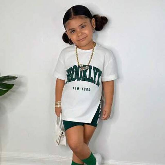 SHEIN SLAYR KIDS SLAYR KIDS Young Girl Solid Knit Short Sleeve Crew Neck Top And Knit Shorts Set, Sporty Street Style, Spring/Summer HolidayÂOutfits