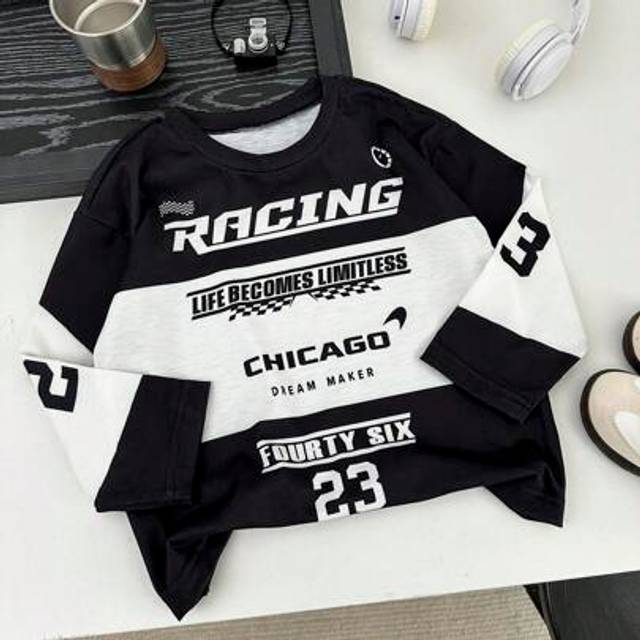 SHEIN Young Boys Street Fashion Oversized Loose V-Neck Speed Logo Colorblock Graphic Long Sleeve T-Shirt, Suitable For Street, Sports, Autumn & Winter,Holid
