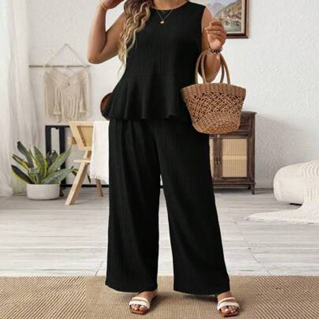 SHEIN Plus Size Solid Color Vacation Casual Vest And Long Pants Two Pieces Set