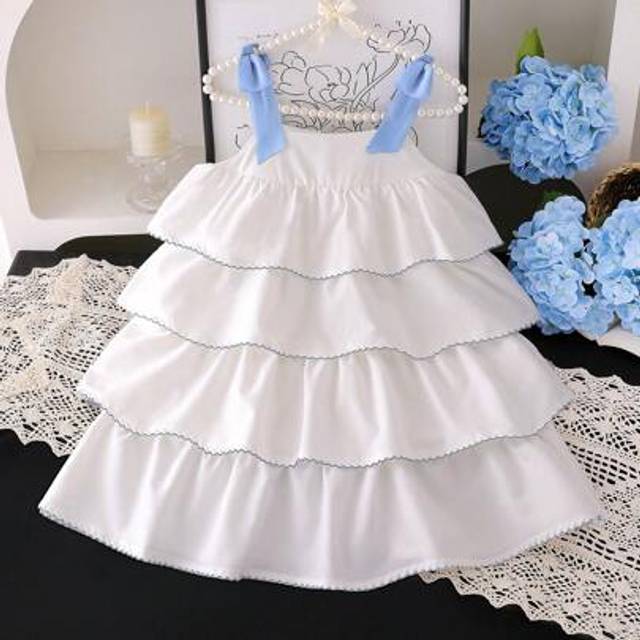 SHEIN Young GirlWhite Cute Layered Cake Dress With Navy Blue Trim Paired With Navy Blue Bow, Fashionable Spring/Summer, Comfortable