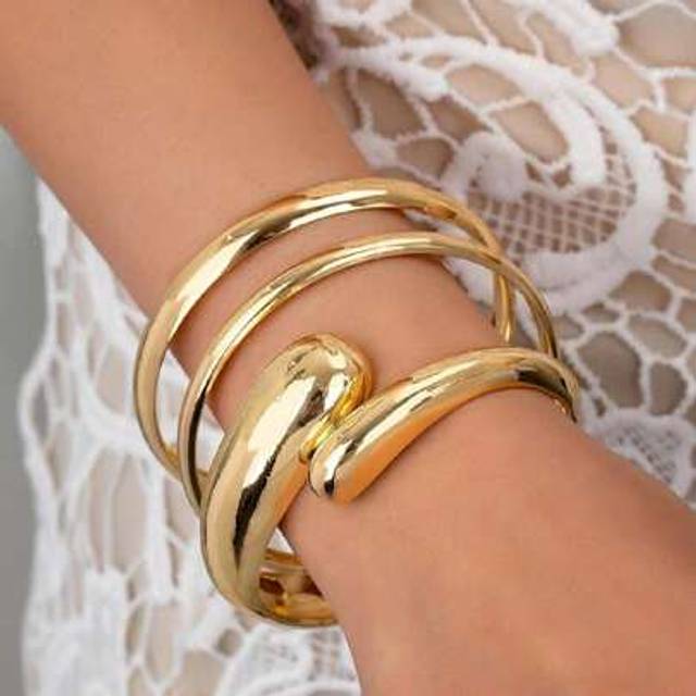 SHEIN 3 Pcs Golden Color Stacked Metal Cuffs Bangles Bracelets Set For Women