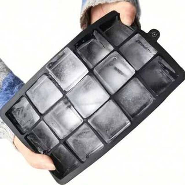 SHEIN 1pc Silicone Ice Cube Square Ice Mold, Easy Release Non-Stick Silicone, Easy-To-Use 15-Slot Ice Cube Maker Tray, For Refrigerator, Multi-Grid Ice Cube
