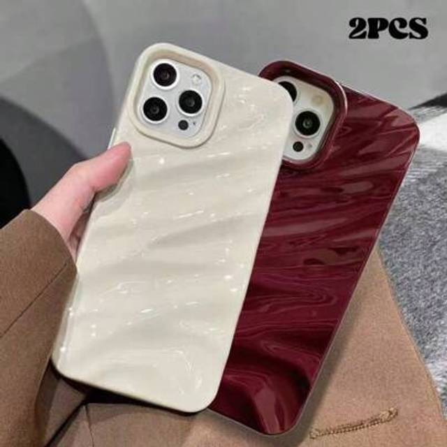 SHEIN 1 Wine Red + 1 White Minimalist Anti-Slip Crumple Water Ripple Phone Case Compatible With IPhone 11, 13, 12, 14, 13 Pro Max, 14 Pro Max, 15, 15 Pro, 1