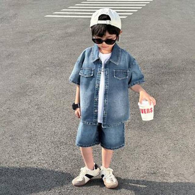 SHEIN Young Boy Casual Short Sleeve Denim Shirt, Shorts And Vest 3pcs Set, Loose Fit