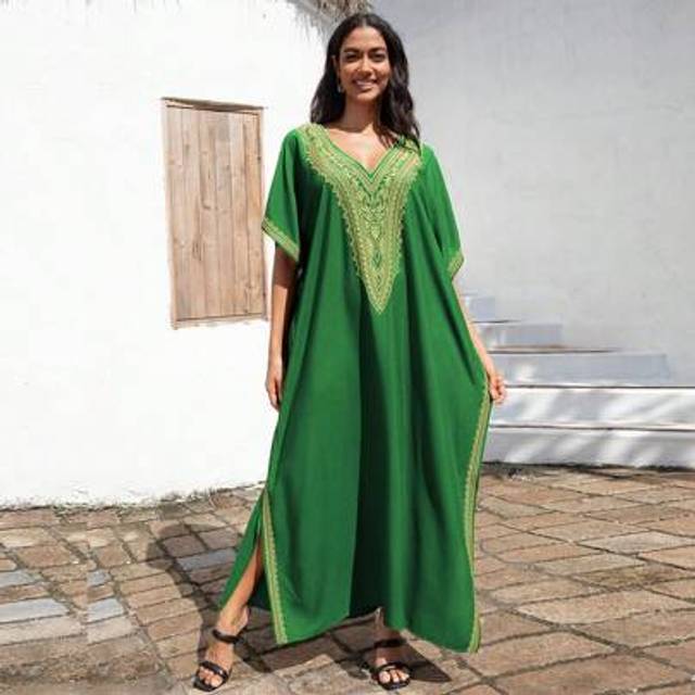SHEIN Green Embroidered Women&#39;s Dubai Abaya Short Sleeve Casual Dress V Neck Arabic Style Dresses