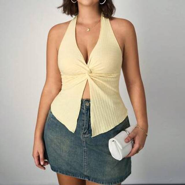 SHEIN Plus Size Casual Minimalist Front Button Asymmetric Hem Halter Tank Top,Business Casual Woman
