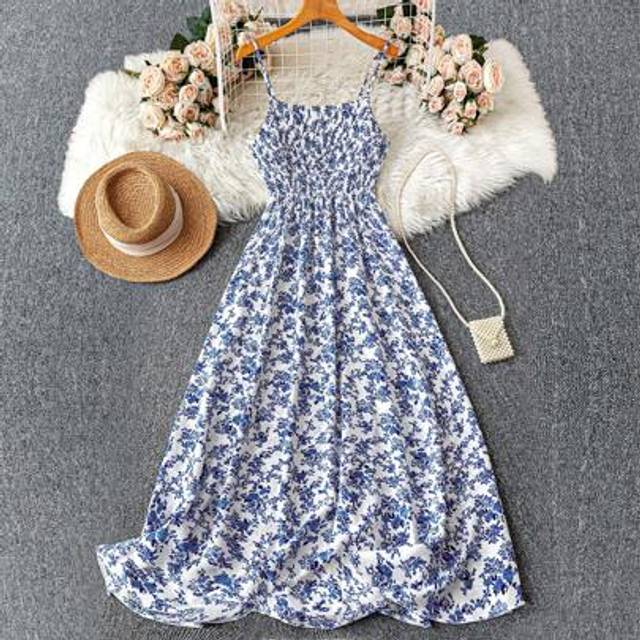 SHEIN Plus Size Women&#39;s Ditsy Floral Holiday Casual Long Tank Dress For New Year Clothes Maxi Women Outfit
