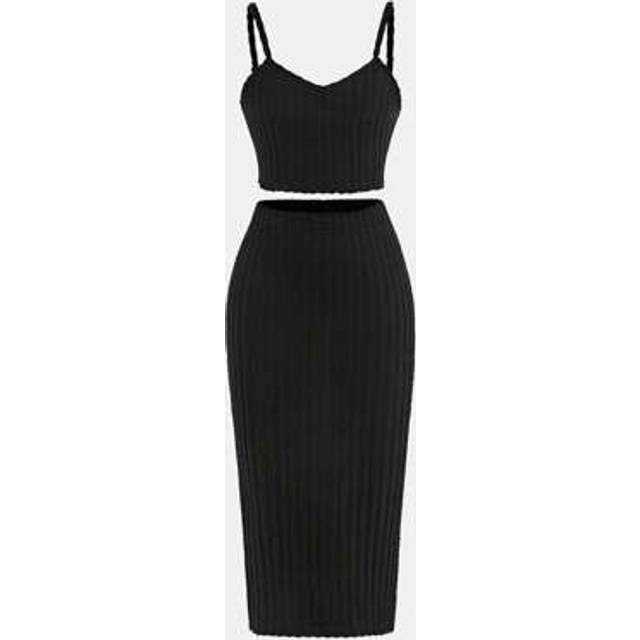 SHEIN Tween Girls 2pcs Set: Fitted Casual Minimalist Comfortable Knit Camisole Top And Slim Fit Mini Skirt