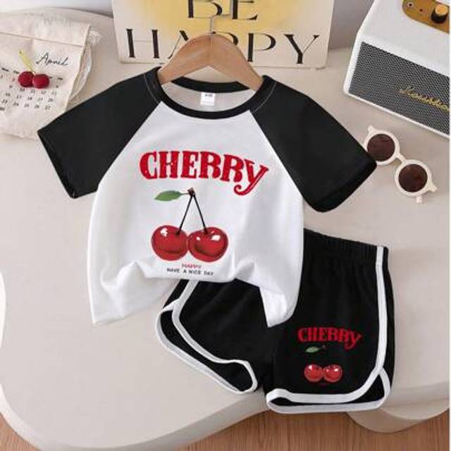 SHEIN 2pcs/Set Tween Girls Cherry & Slogan Print Short Sleeve T-Shirt + Sports Shorts, Casual Sportswear Set, Suitable For Spring & Summer