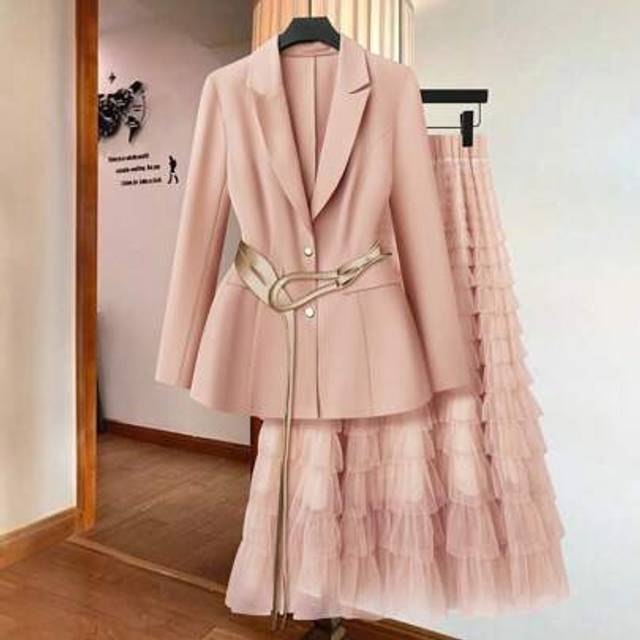 SHEIN 2pcs/Set Plus Size Women Spring Summer Business Chic Blazer Jacket And A-Line Layered Mesh Cake Skirt Set