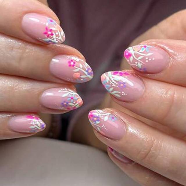 SHEIN 24 Pieces Of European And American Sweet And Versatile Gentle Flower Design Decorative Nail Patches Fully Covered Fake Nail Art Patches Nail Art Suppl