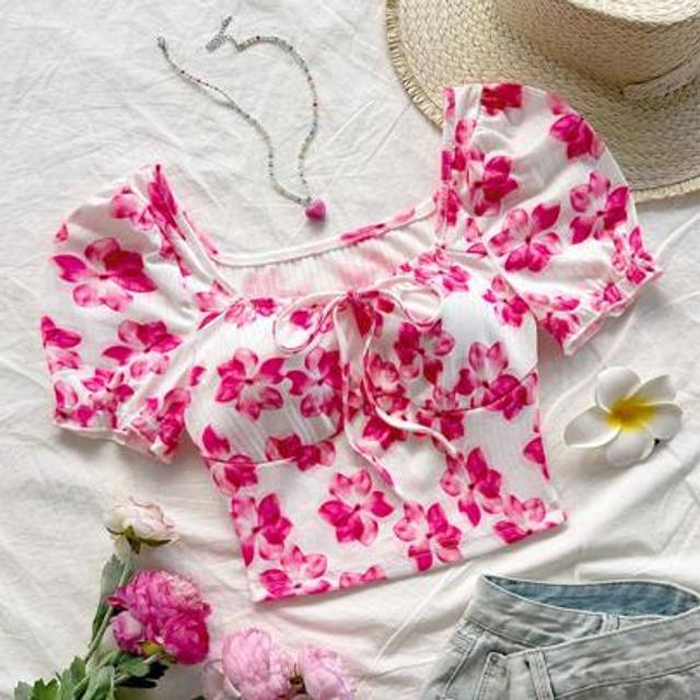 Soleia Women&#39;s Romantic Floral Print Keyhole Neck Puff Sleeve Tie Front Crop Blouse Top, Suitable For Holiday, Date, Afternoon Tea, Vacation, Music Festival,