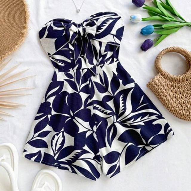 Soleia Women&#39;s Vacation Blue & White Printed Bandeau Jumpsuit With Twist Front, Loose Wide Leg Shorts, Suitable For Spring/Summer Beach, Cruise, Party, Date