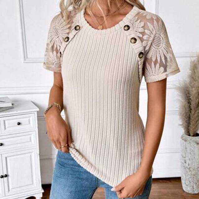 SHEIN Women&#39;s Summer Casual Knit Textured Floral Lace Button Accent Raglan Sleeve Short Sleeve Fitted Crew Neck T-Shirt, Suitable For Daily Casual Life, Tra